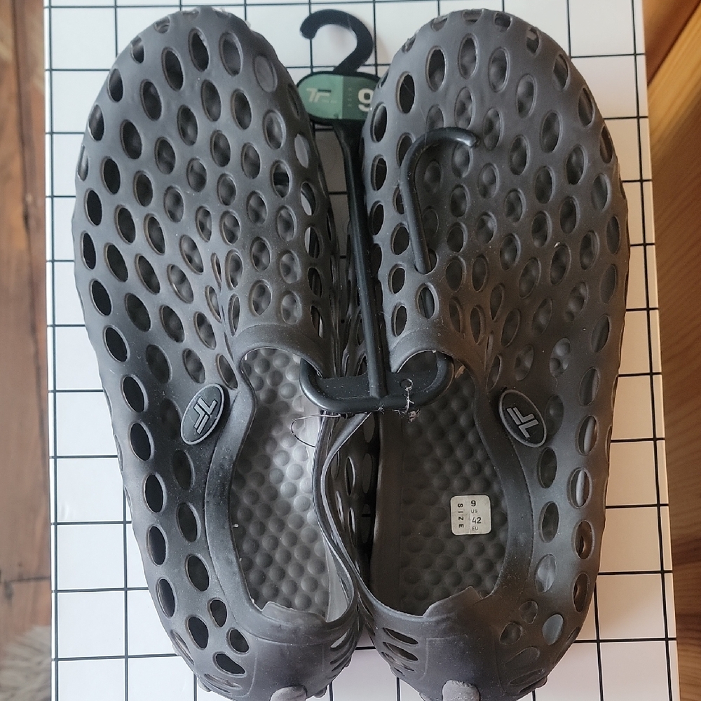 Men's Gray Slip-On Shoes